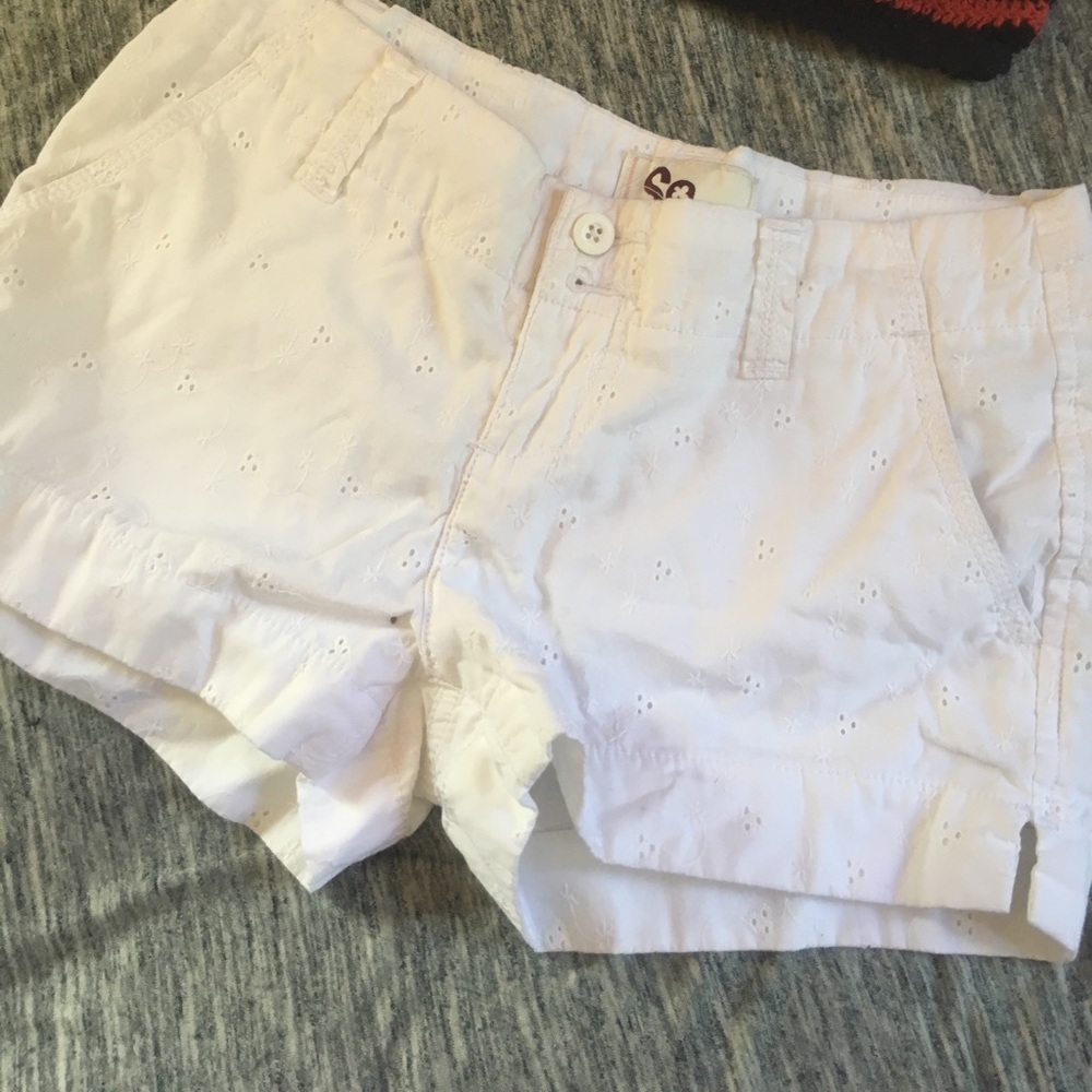 White floral imprinted shorts